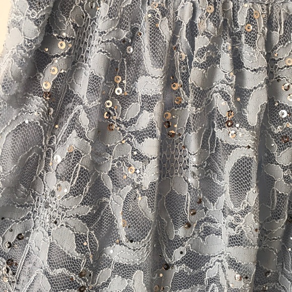 Beautiful perrywinkle Cinderella dress - Picture 3 of 8